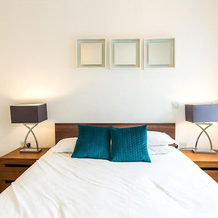Spacious 2 Bedroom / Earls Court / Kensington Londen Buitenkant foto