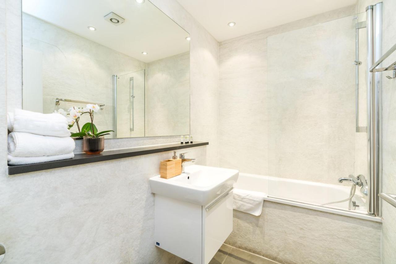 Spacious 2 Bedroom / Earls Court / Kensington Londen Buitenkant foto