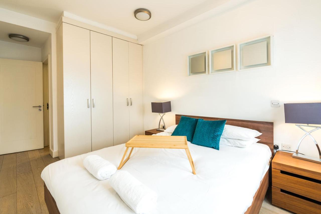 Spacious 2 Bedroom / Earls Court / Kensington Londen Buitenkant foto