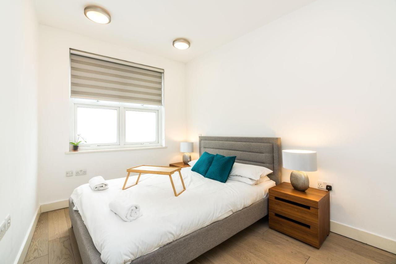 Spacious 2 Bedroom / Earls Court / Kensington Londen Buitenkant foto